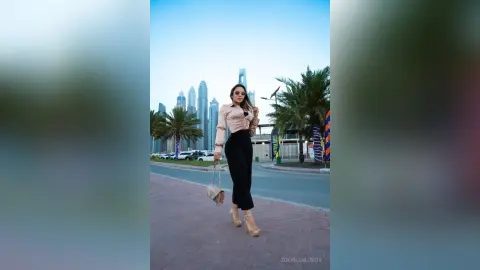 ZoeVillalobos — Hi from Dubai