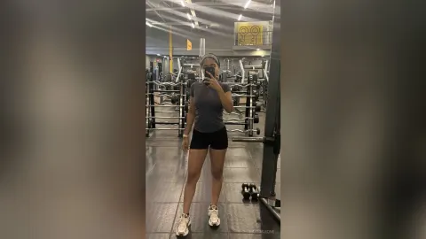 RavenLeone — Gym pictures 🏋🏽‍♀️
