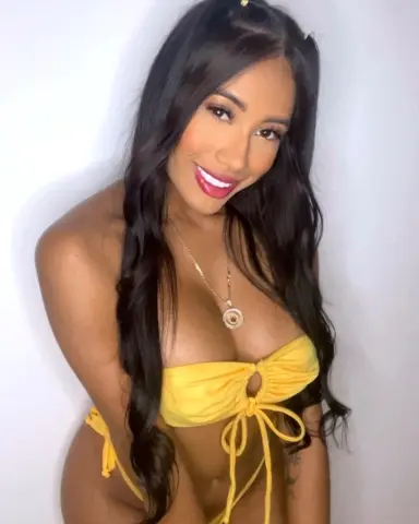 LiindsyGreenn — Streamate Photos