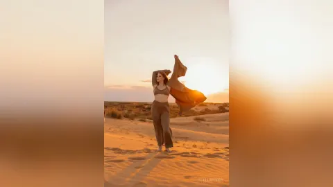 StellaForbs — golden sands🐾