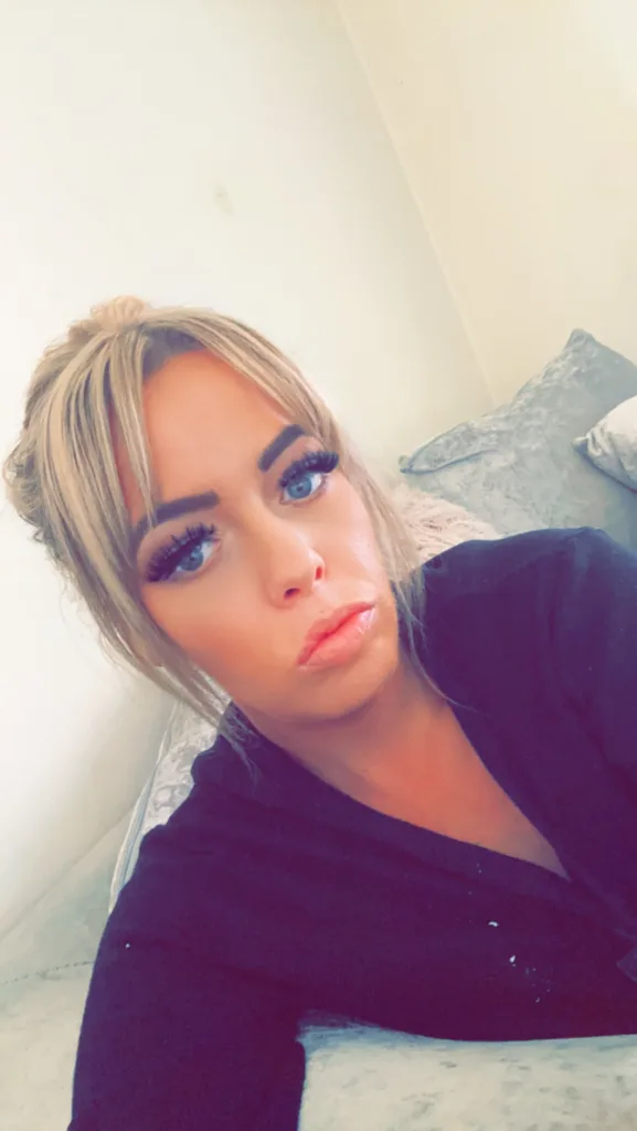 Unfaithful_bellaa — Streamate Photos