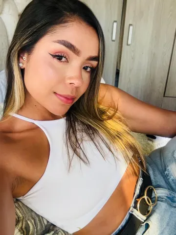 Violetaa_19 — Streamate Photos