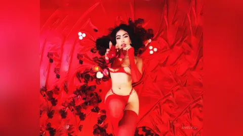 AmelyLu — 𝒱𝒶𝓁𝑒𝓃𝓉𝒾𝓃𝑒'𝓈 𝒹𝒶𝓎