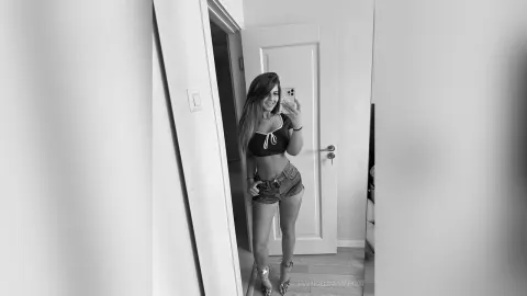 EvangelineMargot — 🖤🤍