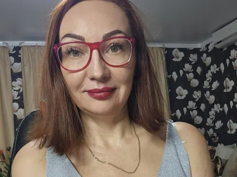 LybavaGold — LiveJasmin cam model