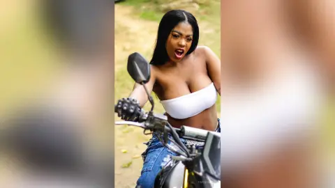 FarahLucy — Fuck u🤣😂