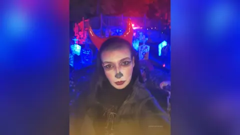 LunaMagistra — Pre-Halloween At Austria