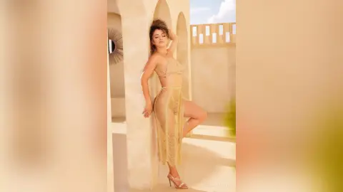 AleskaCollins — an exotic beauty