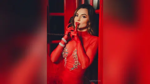GabyPastori — Red is me