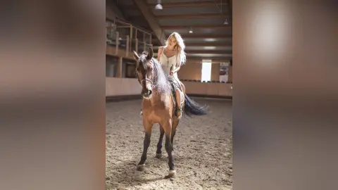CarolineMayer — Horse ride♥