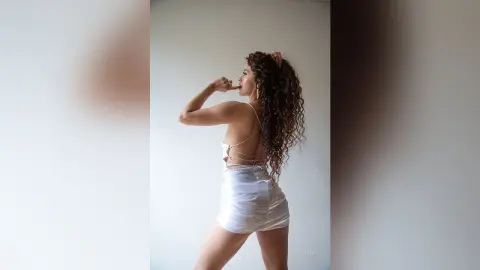 AleskaCollins — Like a princess, like ur dream girl