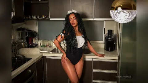 MilyThomas — Maid Hot🔥