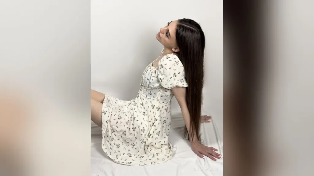 ArianaMoss — live cam