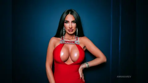 AnnaKarev — Santa Baby 🎅