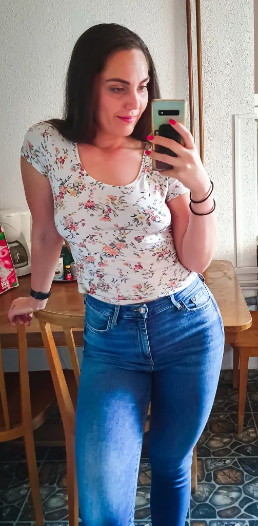 MissViyolet — Streamate Photos
