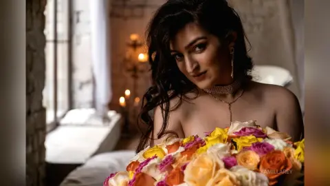 KamillaRey — Lady with Roses)