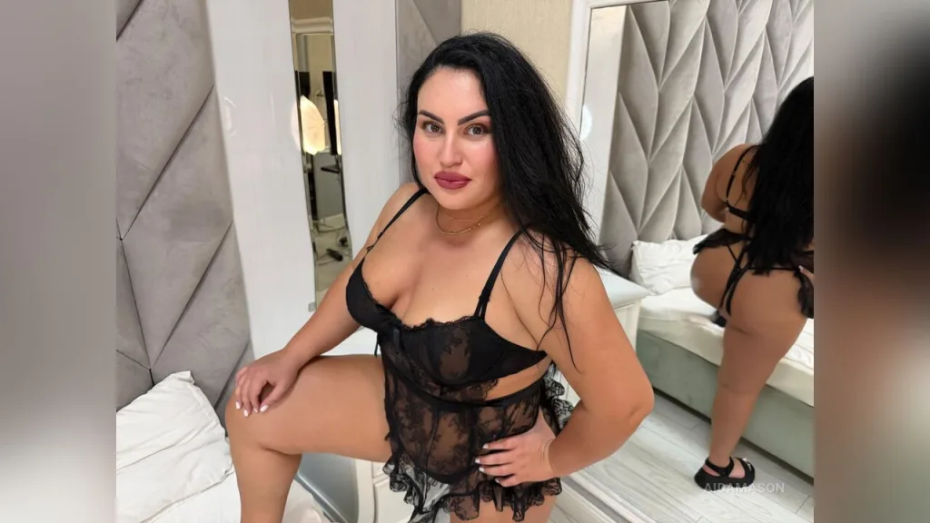 AidaMason — Discover my curves