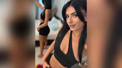 ZenoviaNoir — Selfie 🔥