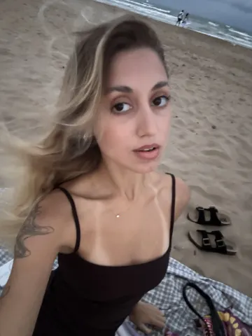 ChloeMatis — Streamate Photos