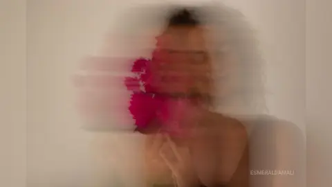 EsmeraldaMali — Art face movement