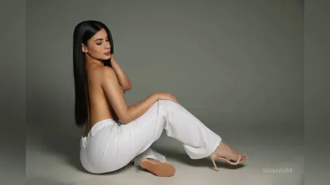 GabrielaLuviani — White Sensuality🤍