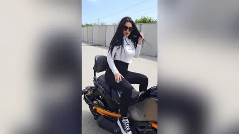 NataliaWills — Can-am Spyder HOT 🔥