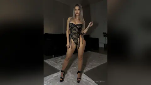 EvelynTaisia — Sneak Peek