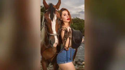 BellGrey — Cowgirl 🐴👱‍♀️