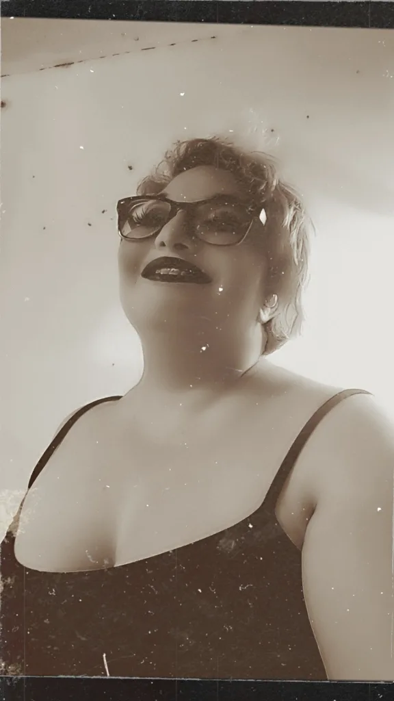 TwitchyStepMama — Streamate Photos