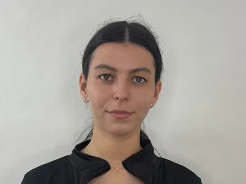 EleanoraBarners cam model