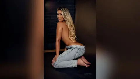 LaurenVenezs — Rate me