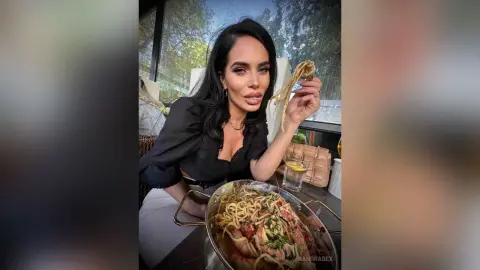 SandraBex — La vita e bella 🫦