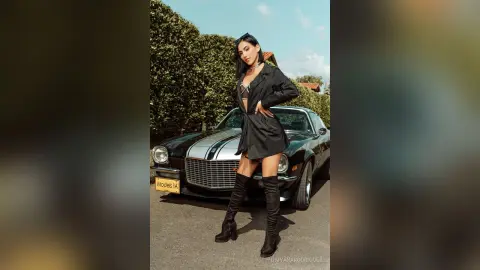 GiovanaRodriguez — U want a ride?😉