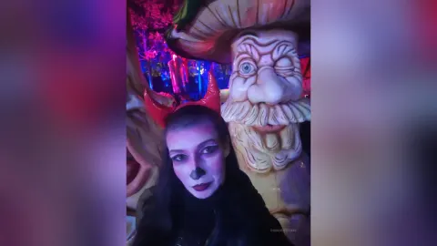 LunaMagistra — Pre-Halloween At Austria