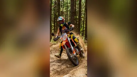 AnyaHills — Biker Girl 🏍😉🔥