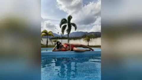 KiaraVictoria — Poolday❣