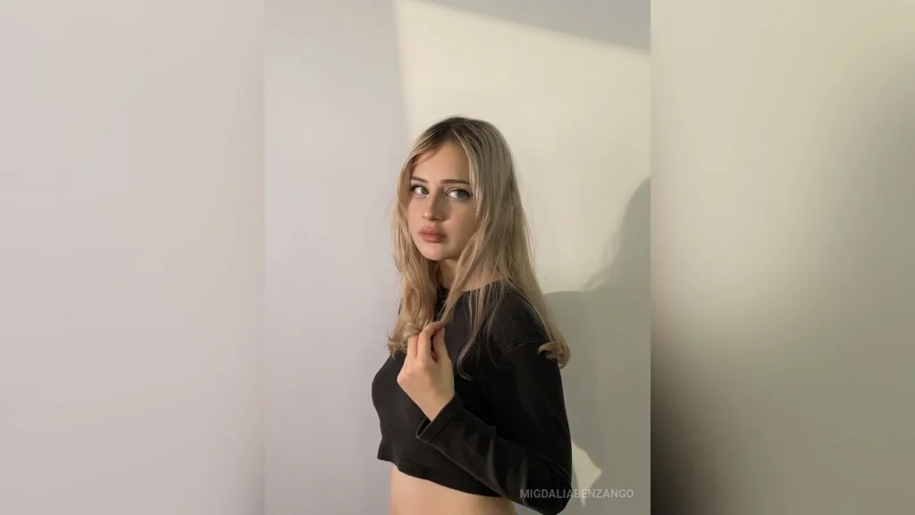 MigdaliaBenzango — live cam