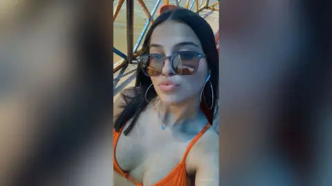 HannyMia — PRAIA