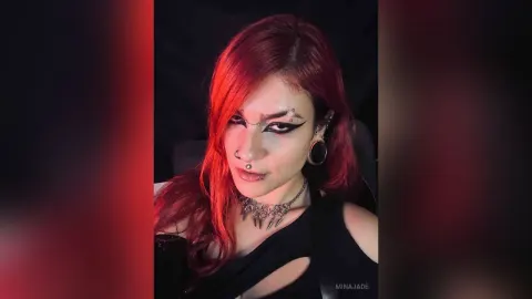 MinaJade — Praise the Queen 😈
