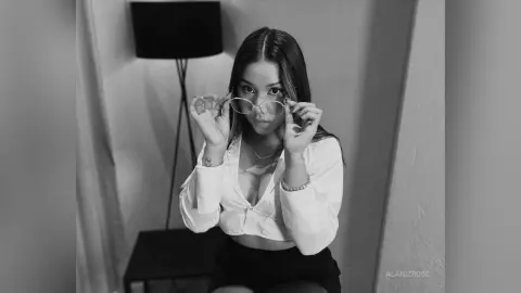AlanizRose — Your secretary 😏🖤