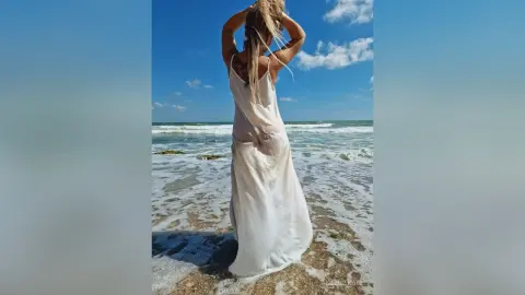 Anelise — Summer vibes