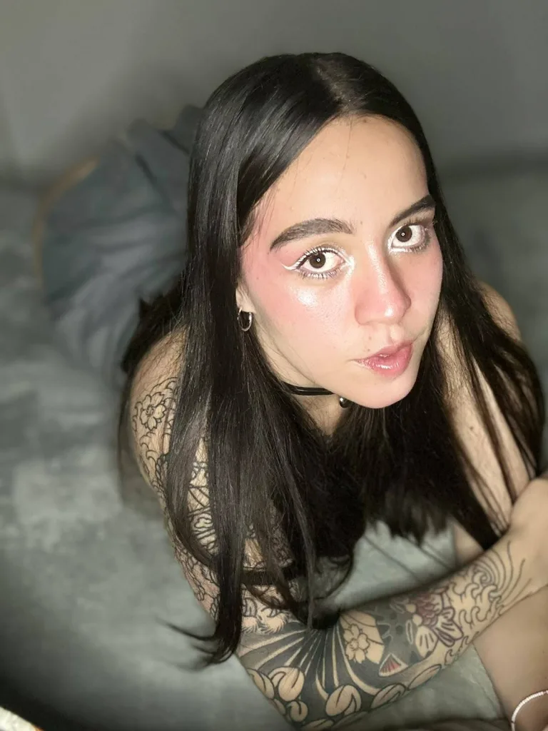 DaphneMeek — Streamate Photos
