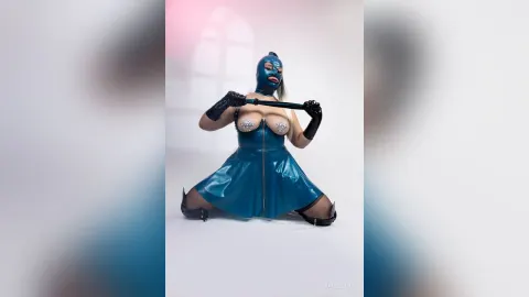 JadeeLion — Blu Latex