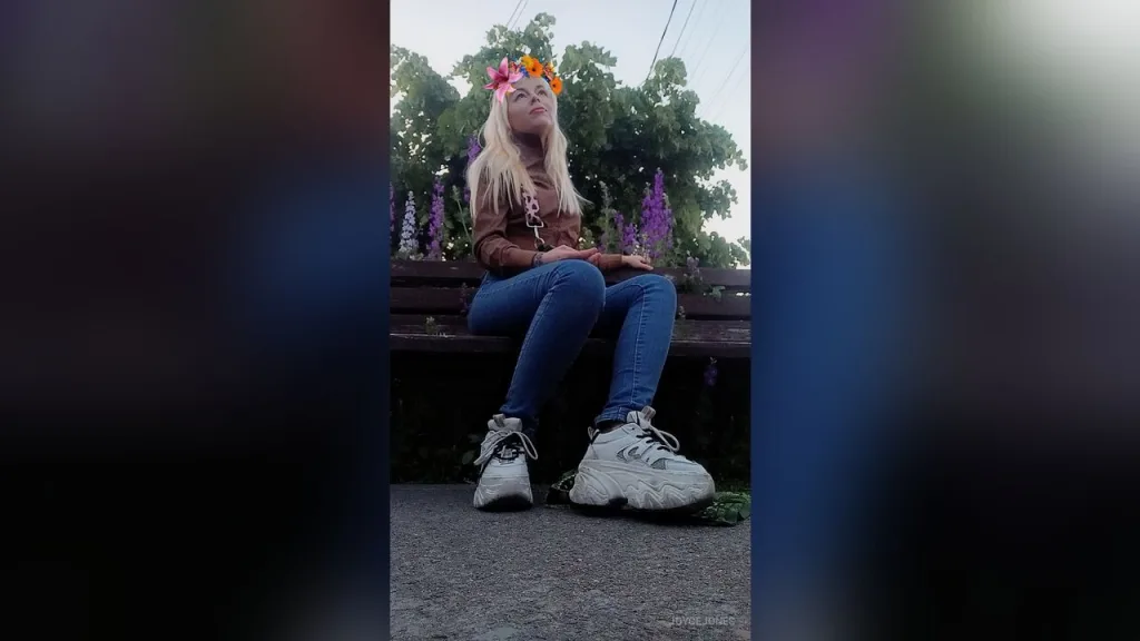 JoyceJones — F