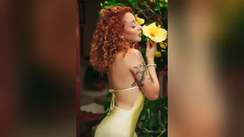 HaleyHouston — Sugar, spice, and curves