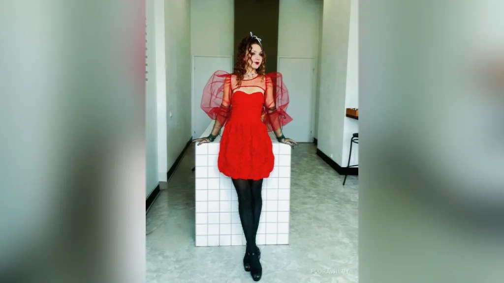 FloraWildy — red rose