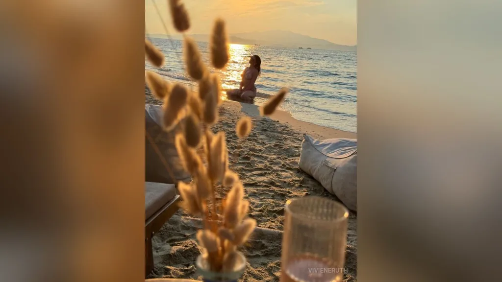 VivieneRuth — Sunny holiday 2024