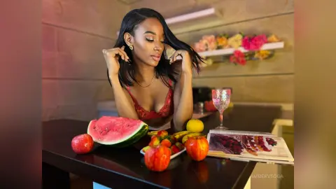 AmberVegga — 🍑🍒🍉
