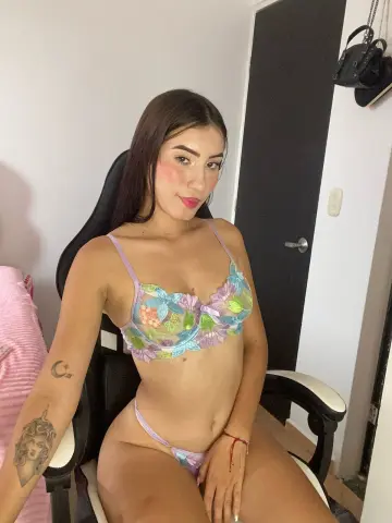 MaddiKayy — Streamate Photos