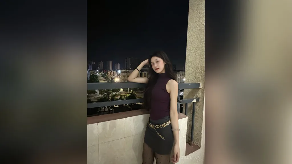 SelenaLur — live cam